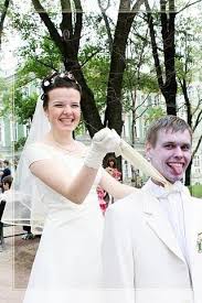 30 Catastrophic Russian Wedding Photos