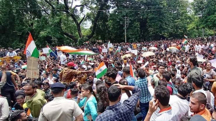 महाराष्ट्र: 11 दिन बाद आधी रात को कैसे बनी सहमति? MPSC आंदोलन की इनसाइड स्टोरी
