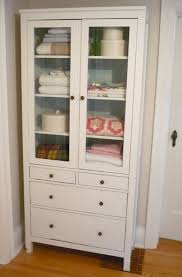 Ikea Hemnes Hack Using Milk Paint For Bathroom Storage Idees Salle De Bain Mobilier De Salon Ikea Hemnes