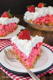 Strawberry Pretzel Pie A Creamy No Bake Strawberry Filling With A Sweet And Salty Crust Makes Th Fun Baking Recipes Strawberry Pretzel Pie Strawberry Recipes