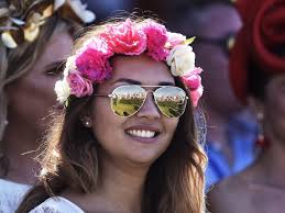 Colour and characters of Darwin Cup day