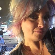 Amber Voss's Instagram, Twitter & Facebook