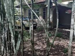 5 tempat wajib pergi di kuala terengganu. Confirm Rumah Banglo Kereta Mewah Terbiar Berlumut Terletak Di Kelantan Libur