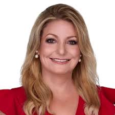 Andre Zukerman & Paula Zukerman Acquire Pinecrest SFR For $2.07M With  Buyer's Rep Cristiane Buzolin & Seller's Rep Maria C. Vergara