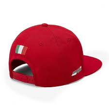 The sunhat comes in different colors, blue, green, maroon and white. Scuderia Ferrari Cap Flat Brim Red