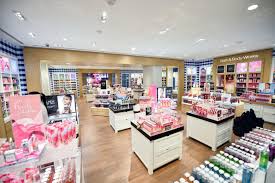 Bath & body works offers a variety of body care products including moisturizers, shampoos, conditioners, body care items, and fragrances. Macau Ronaldseto