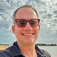 Robbie Norris's Instagram, Twitter & Facebook