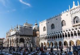 Eventually, players are forced into a shrinking play zone to engage each other in a tactical and diverse. 115 Venice Quotes That Will Make You Love The City Of Canals More