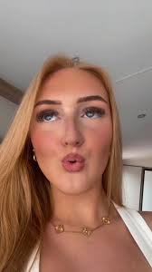 Darcy may (@darcy_may__)