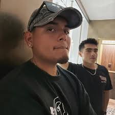 Angelo Padilla (@tmtangelo) • Instagram photos and videos