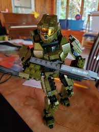 Building toys on the holiday toy list from lego, mega bloks, k'nex, blockaroo and more shop now. Master Chief Made From Lego Halo