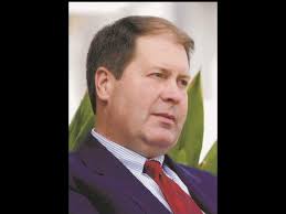 Ex-attorney Bruce A. Craft plans to surrender to East Baton Rouge sheriff's  deputies for taking nearly $76K without completing work