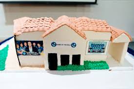 Moist chocolate cake with chocolate ganache and white chocolate buttercream. Parramatta Eels A Twitter The Awesome Cake We Had Made To Dedicate The Steve Edge Building All Thanks To Cakes By Rose Http T Co D124ncj8 Http T Co Ou0glxz8