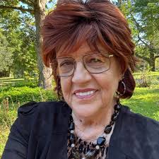 Robyn DID NOT come into the family with love and kindness. Despite Kody's  claim that all Robyn ever did was come into this family with love and  kindness towards everyone, let's recap: