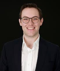 Zachary Rader's Instagram, Twitter & Facebook