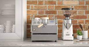 La marzocco gs3 mp mechanical paddle. A Countertop Legacy La Marzocco Home