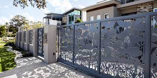 Pagar minimalis, pagar lipat dorong minimalis, pagar lipat minimalis 2020, harga pagar lipat per meter, pagar jual pagar minimalis berkualitas 0821 2020 3040 sumber bintorosteel.co.id. Intip Desain Pagar Rumah Minimalis Terbaru 2020 Disini