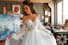 Gullu Tanrikulu Adli Kullanicinin Wedding Dress Panosundaki Pin Gelinlik Tul Gelinlikler Vintage Gelinlikler