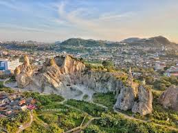 Gunung Kunyit, Bandar Lampung . Photo by @komarudin.qom