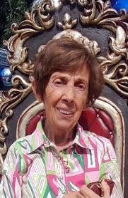 Lisa Natale's Instagram, Twitter & Facebook