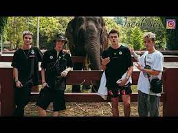 De beschrijving van why dont we. Why Don T We Via Stories Instagram 11 14 2019 In Malaysia Youtube