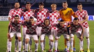 لن تتغير تشكيلة إنجلترا الأساسية للمباراة الثالثة على التوالي في أدوار خروج المغلوب بكأس العالم لكرة القدم، عندما تواجه كرواتيا في الدور قبل النهائي مع تمسك المدرب جاريث ساوثجيت بخطة. ØªØ´ÙƒÙŠÙ„Ø© Ù…Ù†ØªØ®Ø¨ ÙƒØ±ÙˆØ§ØªÙŠØ§ Ø¶Ø¯ Ø±ÙˆØ³ÙŠØ§ Ø§Ù„ÙŠÙˆÙ… Ø£ÙˆØ±Ø§Ù‚