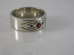 Spiderman Wedding Band That Gives His Geeky Flavor A Classy Twist With Images Spiderman Wedding Geeky Engagement Rings Nerdy Wedding Bands