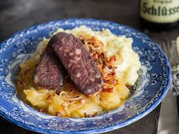 Himmel Und Erde Kartoffelpuree Und Blutwurst Nach Kolscher Art Rezept Rezepte Blutwurst Kartoffelsuppe Rezept