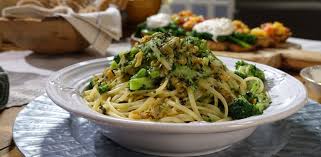 Just Wanted To Share This Delicious Recipe From Lidia Bastianich With You Buon Gusto Linguine With Whi Lidia S Recipes Tasty Pasta Linguini And Clams Recipe