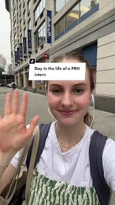 Ever wondered what it’s like to be an intern at PRH? Come spend a day with  Dutton’s marketing and publicity intern, Katie! 📚 #booktok  #publishingcareer #intern #penguinrandomhouse #dayinmylife ...