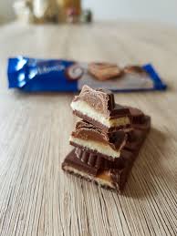 Review Tiramisu Chocolate Bar From E Wedel Eat Explore Etc Chocolate Chocolate Bar Food