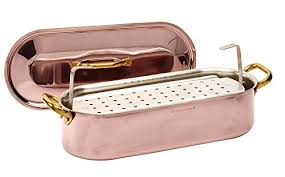 Una delle pentole per il pane più note e apprezzate è la pentola cuocipane in ceramica refrattaria di emile enry , progettata con una curva della campana che ricrea la cupola dei tradizionali forni per. Pesciere Da Cucina Tradizionali E Induzione In Offerta Su Amazon I Migliori Prodotti 2021