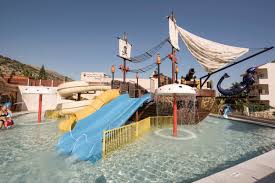 Kätevän matkan päässä sijaitsevat esimerkiksi sweet world, katerina taverna ja restaurant creta. Cactus Beach Stalis Gunstig Buchen Its