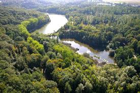 &Eacute;tangs du Val d'or C'est toujours un bonheur de faire le tour des  #&eacute;tangsDeLaMini&egrave;re, qui, dans le prolongement de&hellip; | Marche nordique, Etang,  Bienfaits de la marche