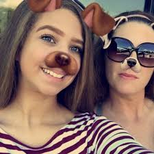 Avery Leach (@aaveryy_l)