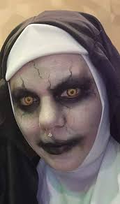 What are the best costumes for a haunted corn maze?