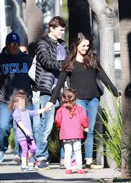 Mila kunis says husband ashton kutcher is 'fantastic' at homeschooling their kids. Mila Kunis And Ashton Kutcher Enjoy Brunch With Family Daily Mail Online