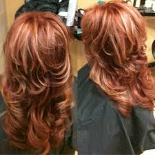 If you really want to have some fun and play with both your red and your blonde hues, you can try some looks that combine the colors. Auburn Hair With Blonde Highlights In Front Novocom Top