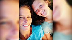 Clémence castel koh lanta tumeur hormonale histoire d 39 amour enfants le combat d 39 une héroïne. Clemence Castel De Koh Lanta Fait Son Coming Out Sur Instagram