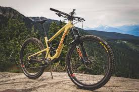 The hightower finally arrived in 2016, a transitional period in mountain biking. Santa Cruz Hightower Review V2 Improvements Have Fine Tuned The Ride