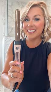 Ummmm, yes 😇 #passengerprincess #coupleshumor #marriagecomedy #wifey  #husbandwife