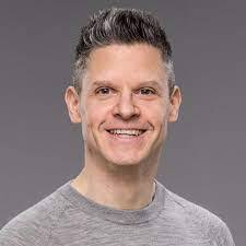 Oliver Wilhelm's Instagram, Twitter & Facebook