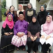 Selamat hari raya aidil fitri maaf zahir dan batin.semoga berbahagia bersama keluarga tercinta. Alhamdulillah Telah Selesai Majlis Normah Damanhuri Facebook