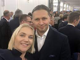Oficjalna strona z informacjami o wyborach do sejmu i do senatu rzeczypospolitej polskiej odbywających się w 13go października 2019 roku w polsce. Dominika Chorosinska Figurska Prywatnie Kim Jest Jej Maz I Ile Ma Dzieci Natemat Pl
