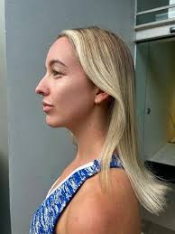 Seeking hair model for highlight service in Sydney