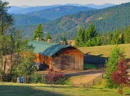 Bull Hill Guest Ranch Located In Kettle Falls Northeastern Washington State And Sits At The Foothills Of The Majes Vacation Country Barns Old Barns