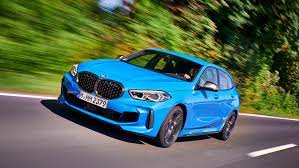 The bmw 1 series, now in its third generation, continues to redefine the expectations of the compact car class. Neuer 1er Bmw Bayerische Revolution Auto Motorsport Kicker
