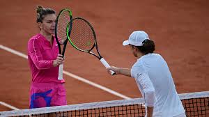 Rozstawiona z 15 iga świątek pokonała francuzkę fionę ferro 6:4, 6:3 i po raz drugi z rzędu awansowała do 1/8 finału wielkoszlemowego australian open. Australian Open Mecz Iga Swiatek Simona Halep O Idealnej Porze Tenis