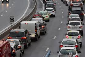 Quels sont les jeux de courses sur l'autoroute les plus populaires de l'année 2021? Essonne Un Camion Accidente Bloque L Autoroute A10 Et Entraine Des Kilometres De Bouchon Actu Essonne
