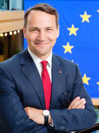 Takie dzieci przeważnie zaczynają mówić trochę później. Radoslaw Sikorski Wikipedia